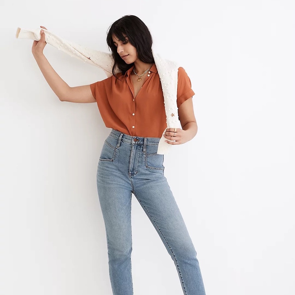 Madewell momjean in Florian wash: tender denim yoke-pocket edition